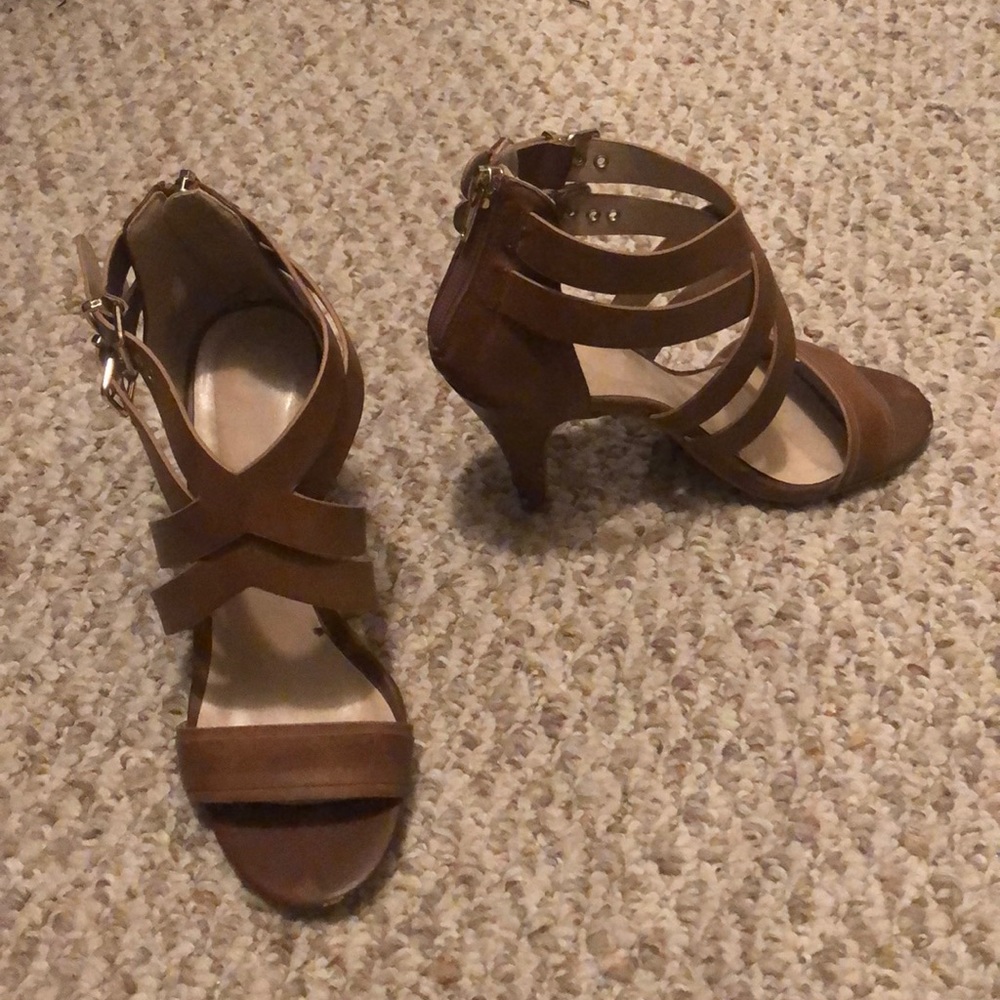 Tan heels